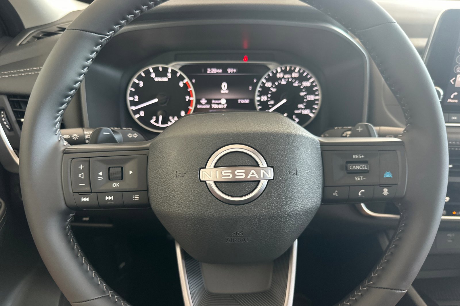 2026 Nissan Rogue SV photo 18