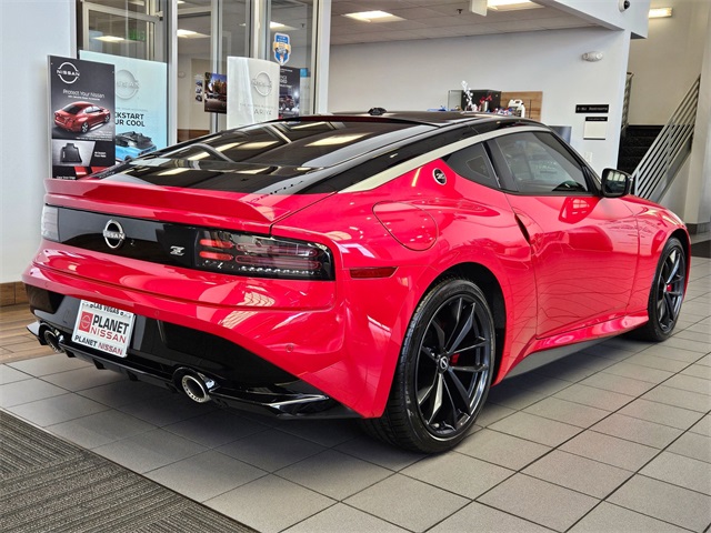 2025 Nissan Z Performance photo 3