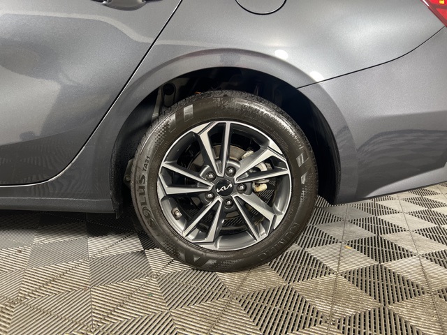 2023 Kia Forte LXS photo 9