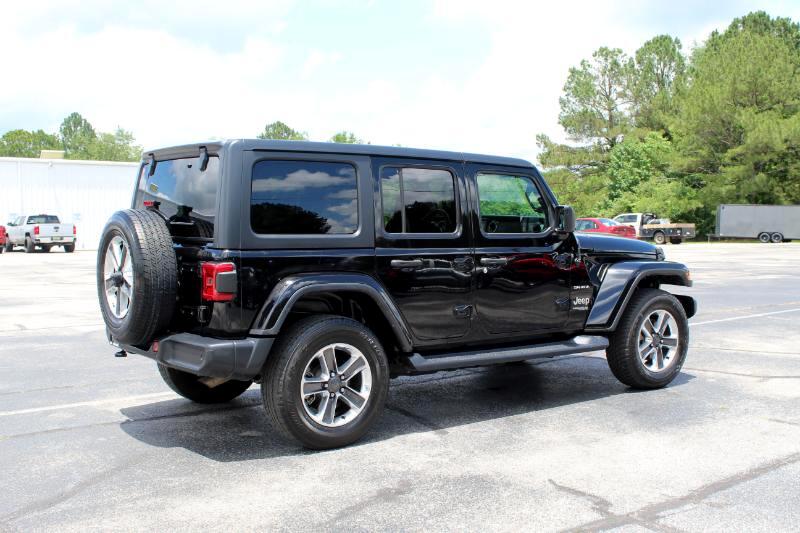 2019 Jeep Wrangler Unlimited Sahara photo 5