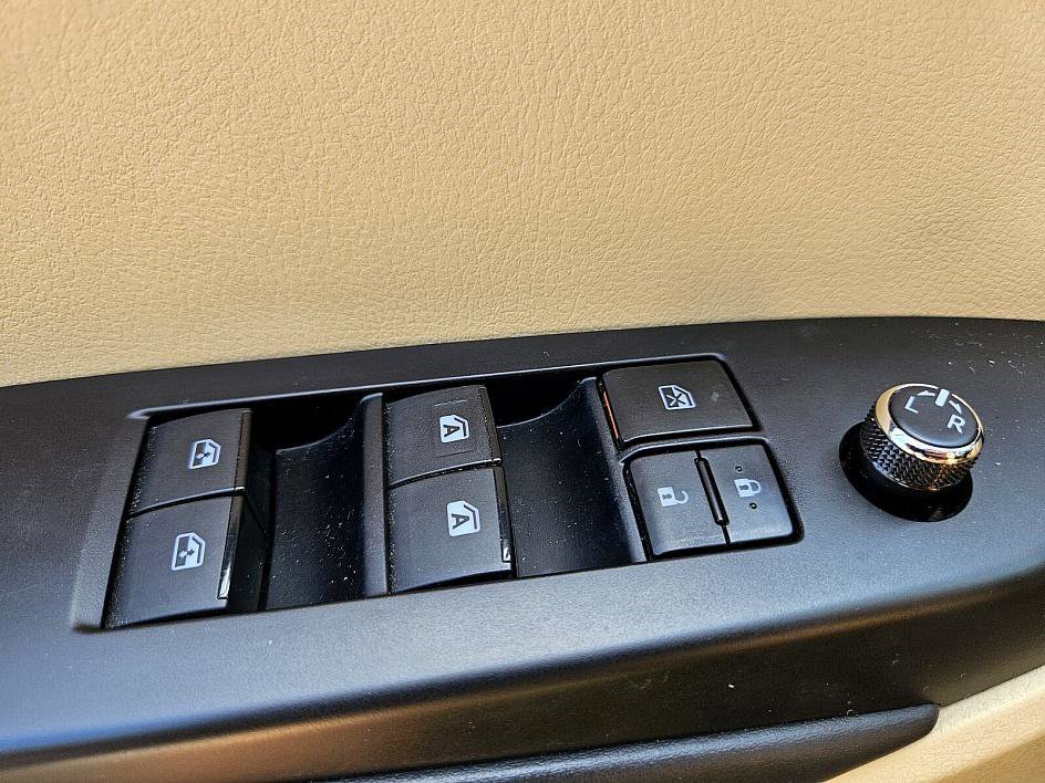 2019 Toyota Highlander XLE photo 31