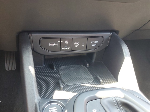 2025 Kia K4 GT-Line photo 20
