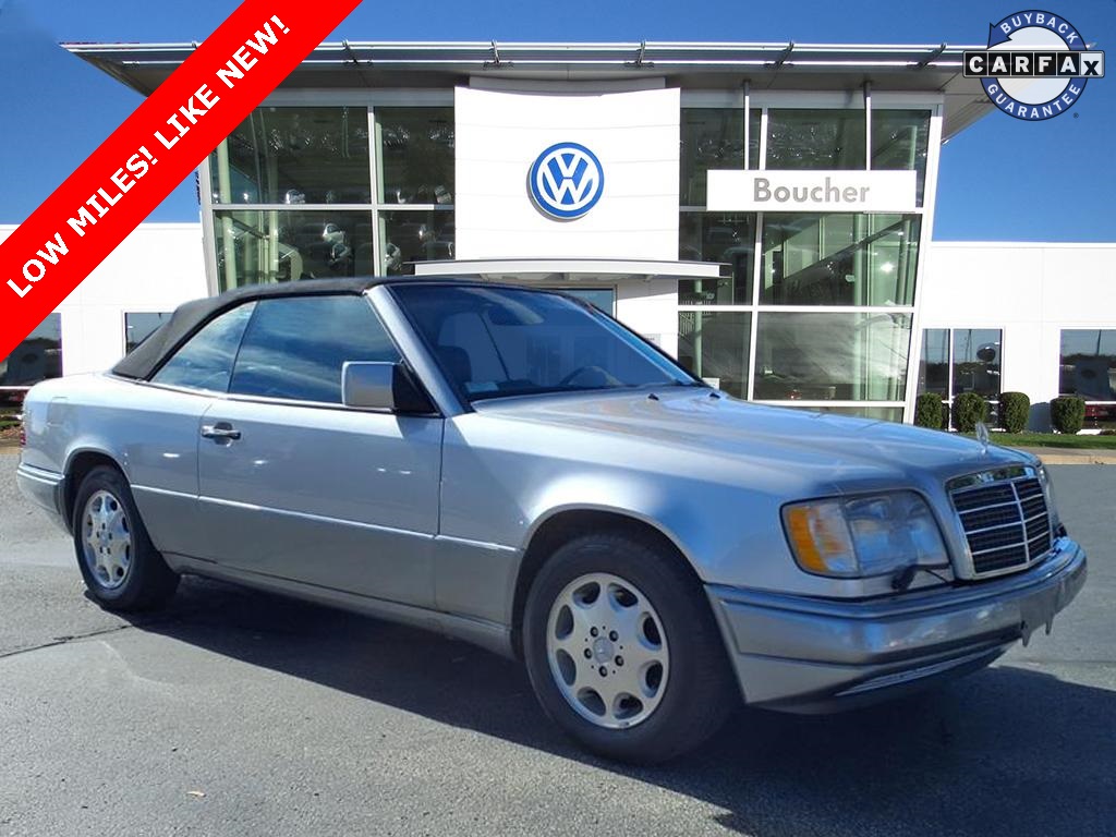 1995 Mercedes-Benz E-Class's photo