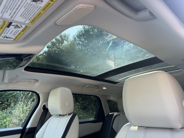 2022 Land Rover Range Rover Velar S photo 36