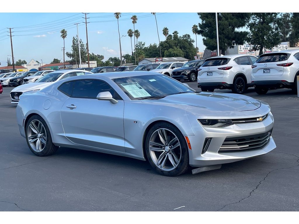 2017 Chevrolet Camaro 1LT photo 8