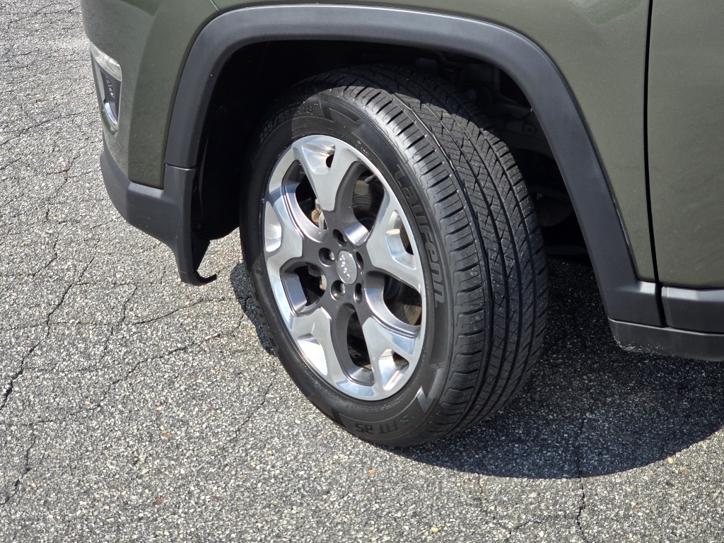 2021 Jeep Compass Limited photo 26
