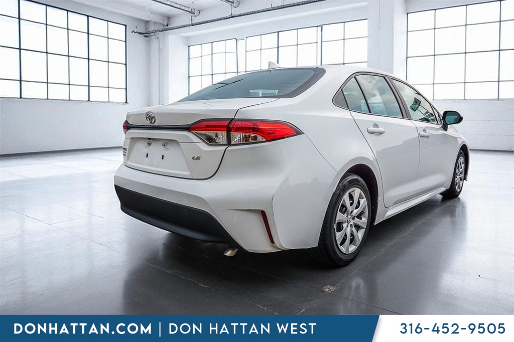 2023 Toyota Corolla LE photo 25