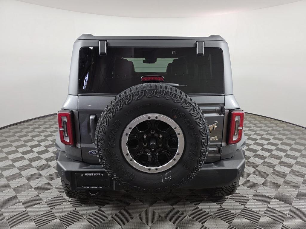 2024 Ford Bronco Outer Banks photo 4