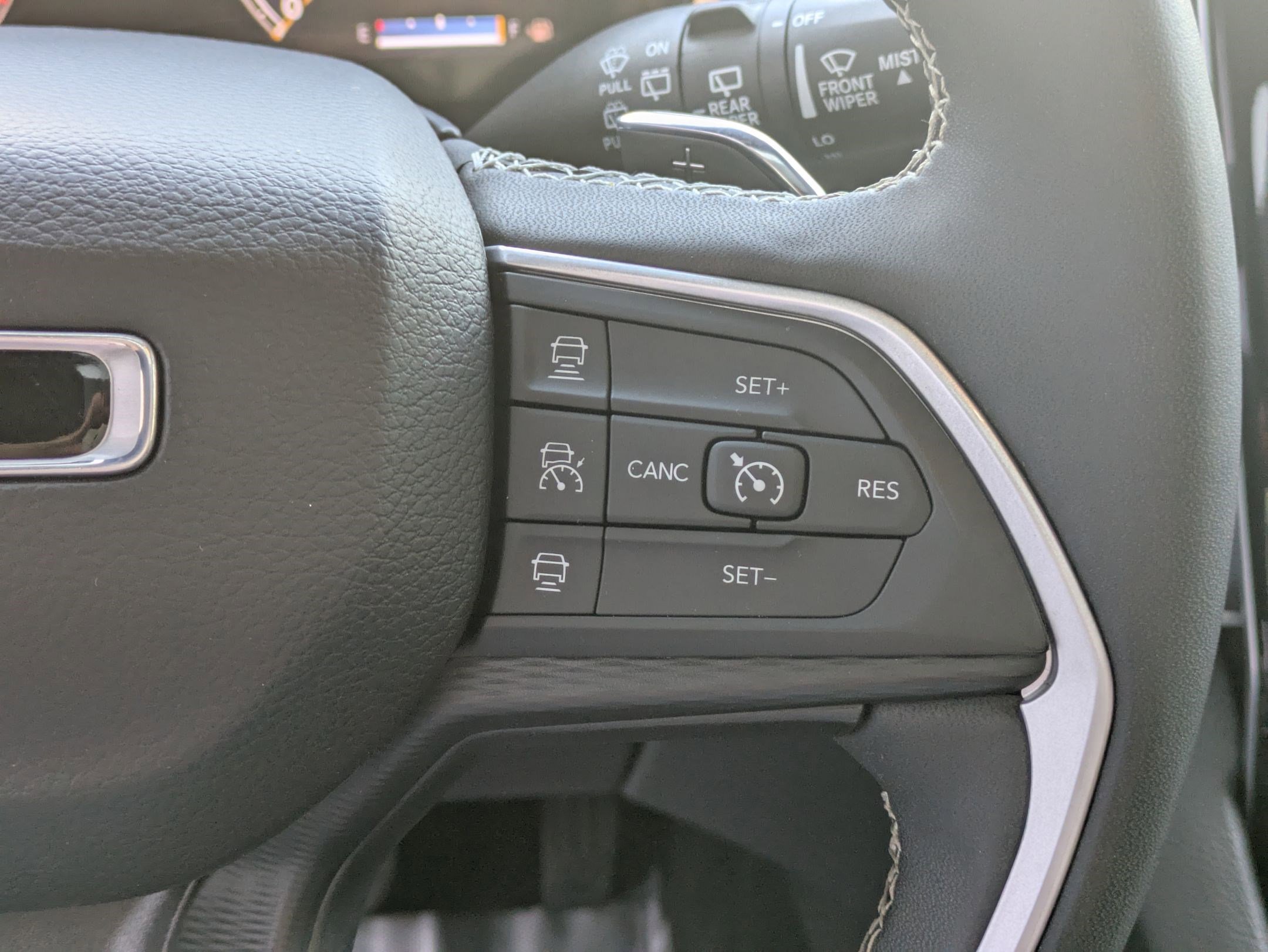2023 Jeep Grand Cherokee Altitude photo 16