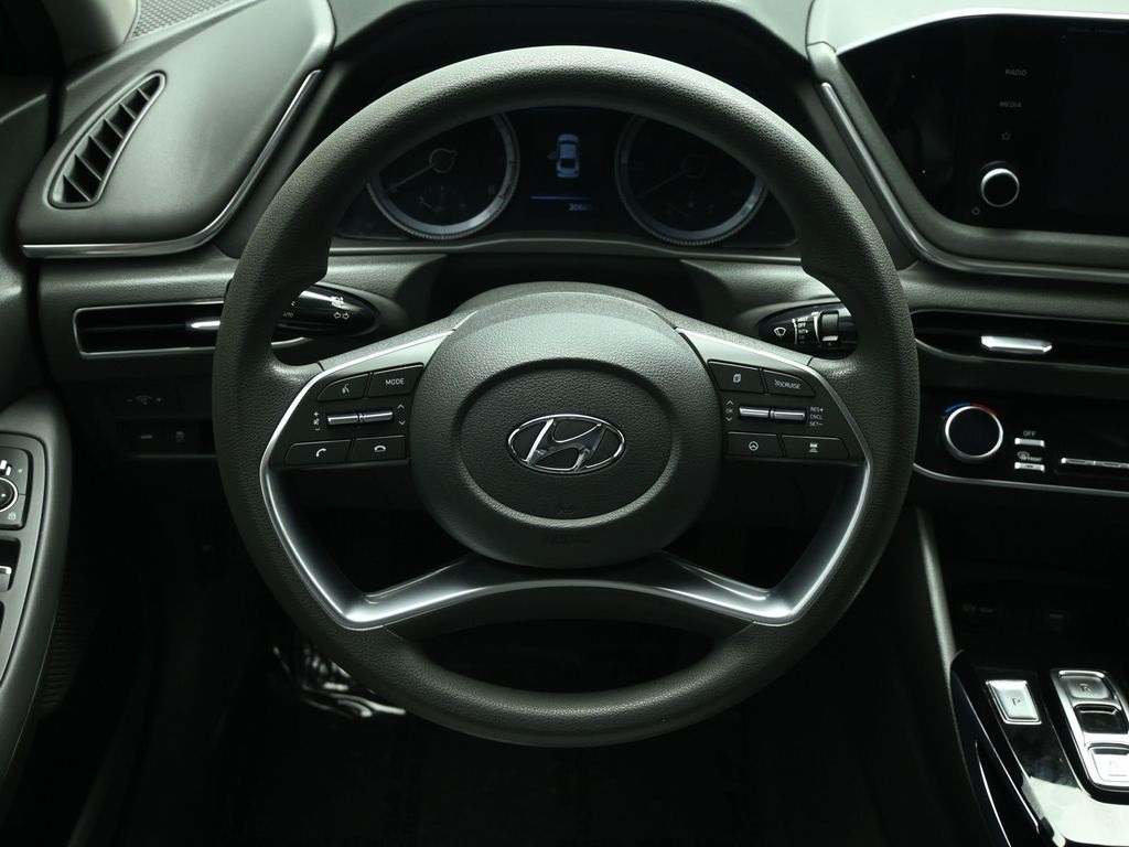 2022 Hyundai Sonata SEL photo 3