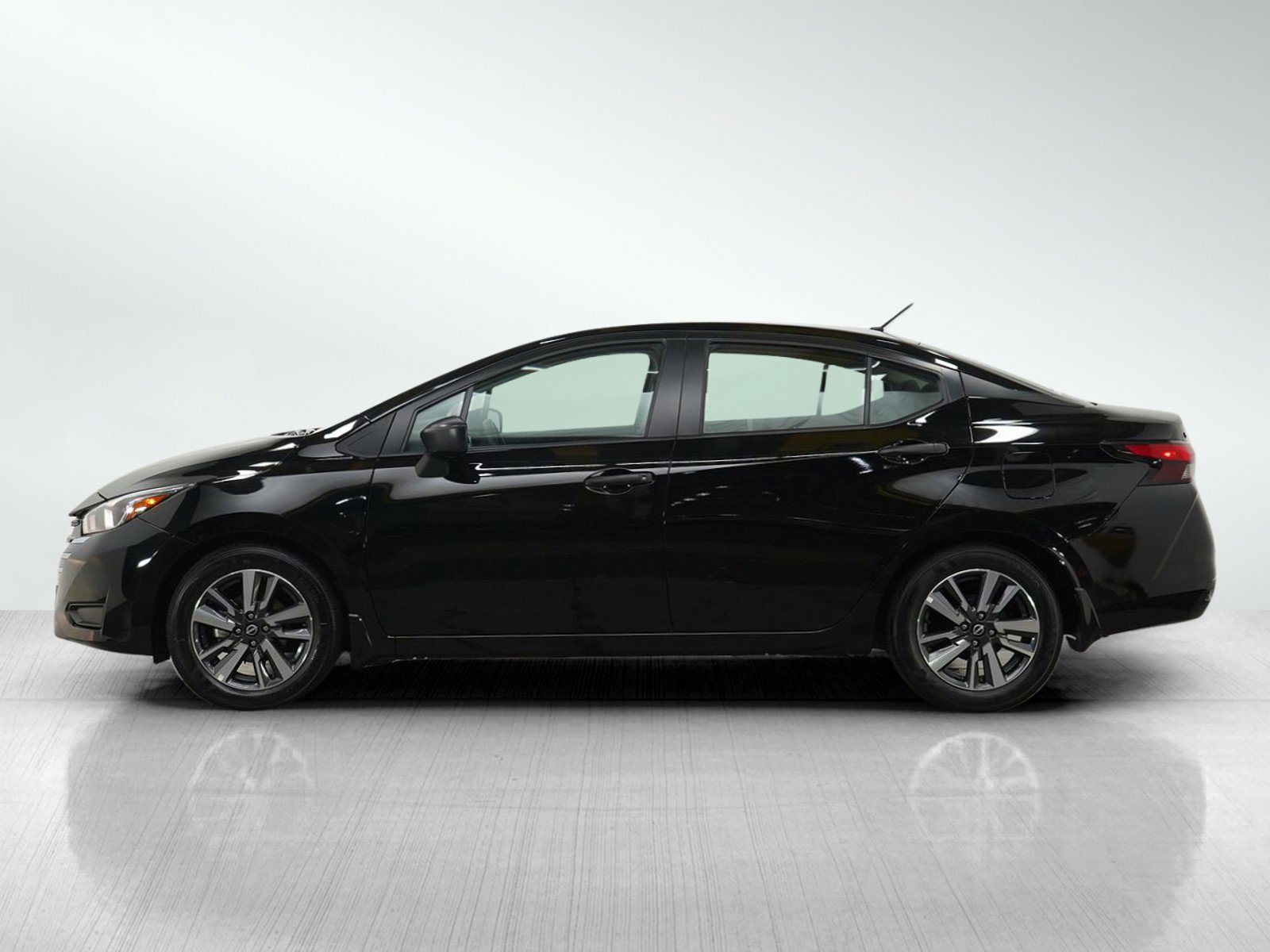 Used 2024 Nissan Versa Sedan S with VIN 3N1CN8DV9RL917699 for sale in Minneapolis, Minnesota