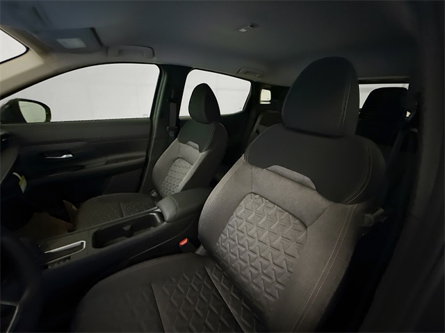 2026 Nissan Kicks SV photo 3