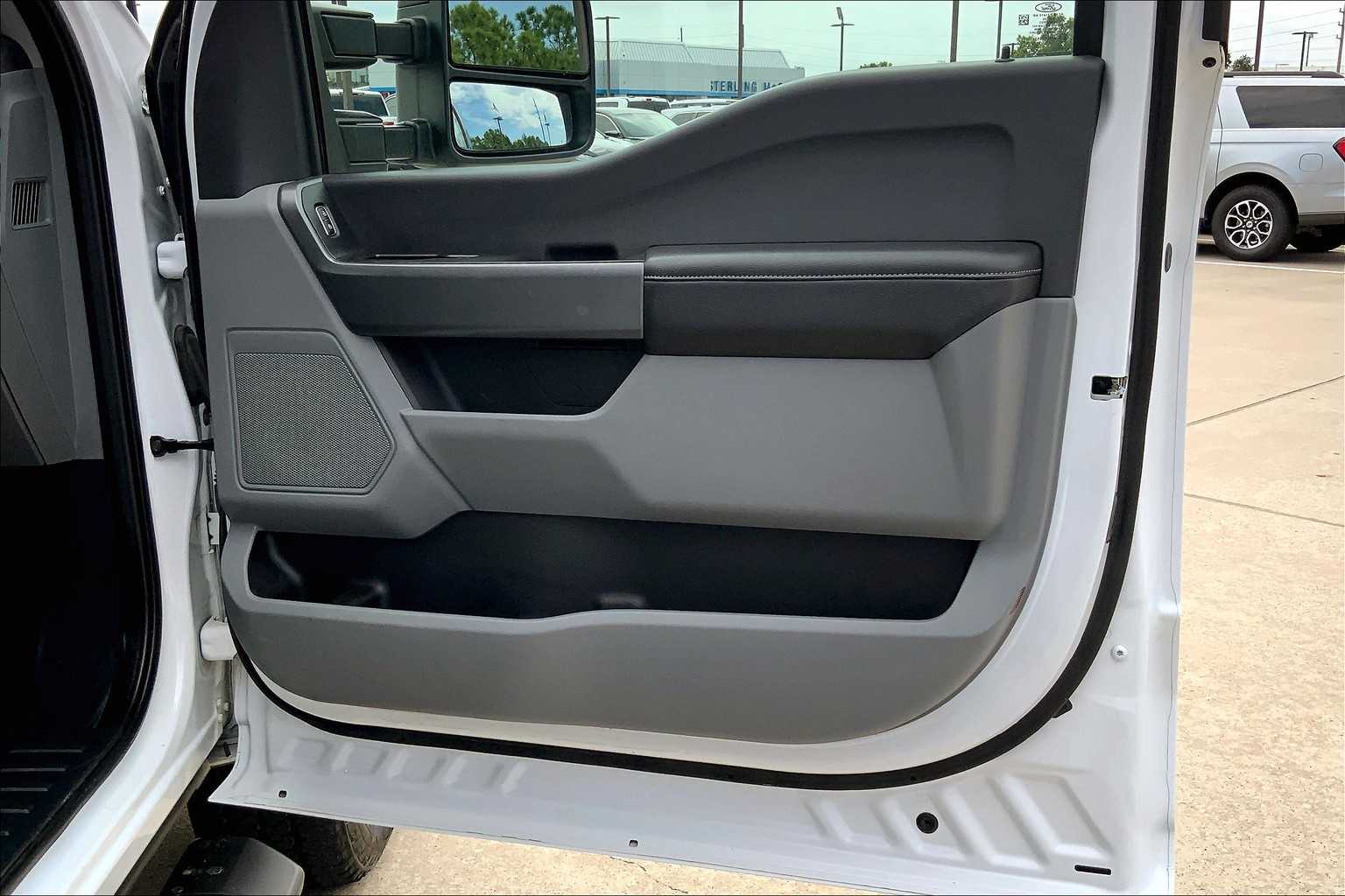 2024 Ford F-250 XLT photo 20