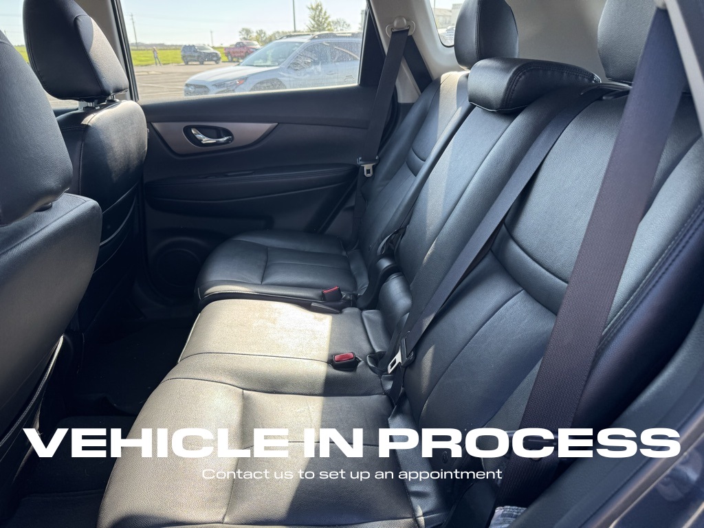 2014 Nissan Rogue S photo 9