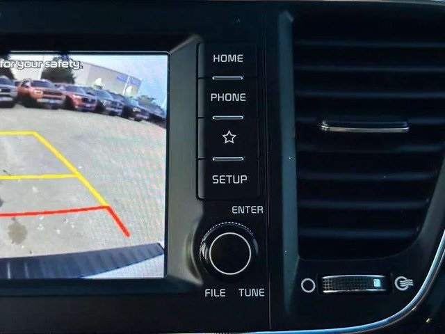 2020 Kia Sedona SX photo 26