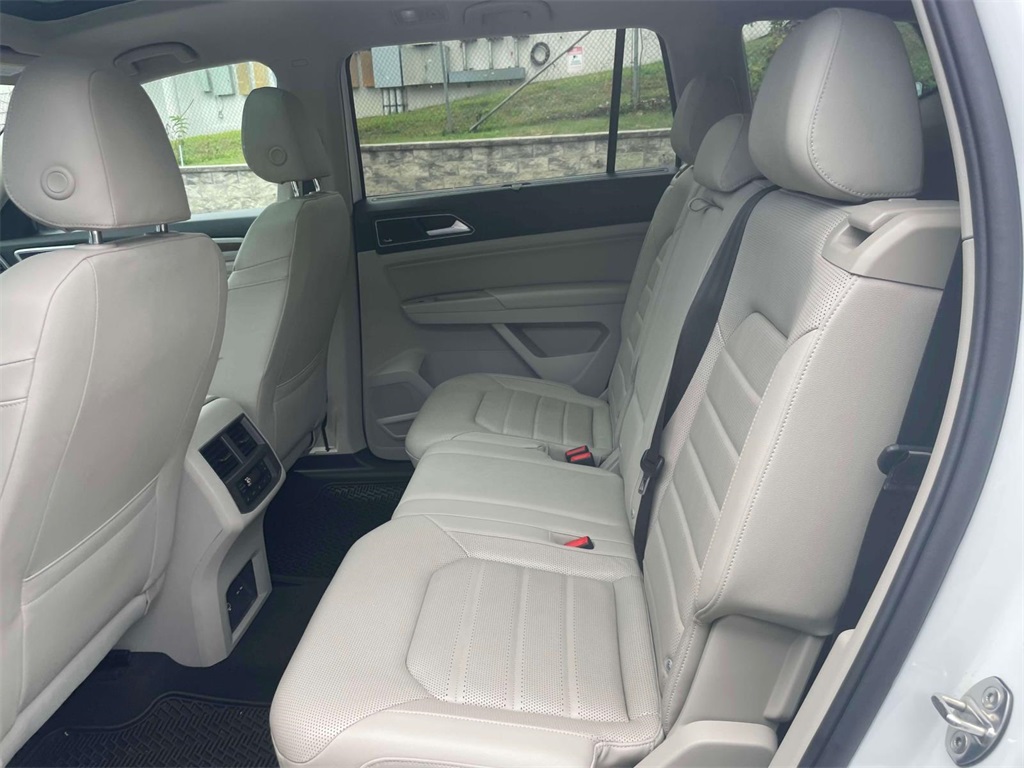 2019 Volkswagen Atlas V6 SEL Premium photo 10