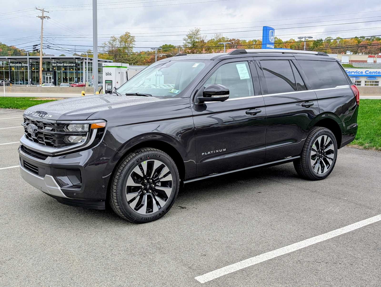 2025 Ford Expedition Platinum's photo