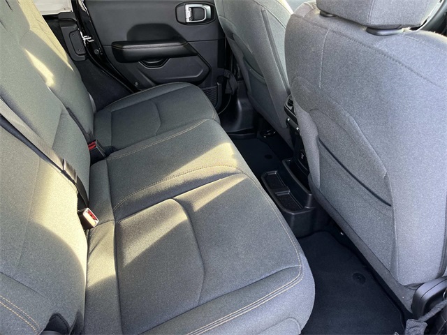 2024 Jeep Wrangler Sahara 4xe photo 20