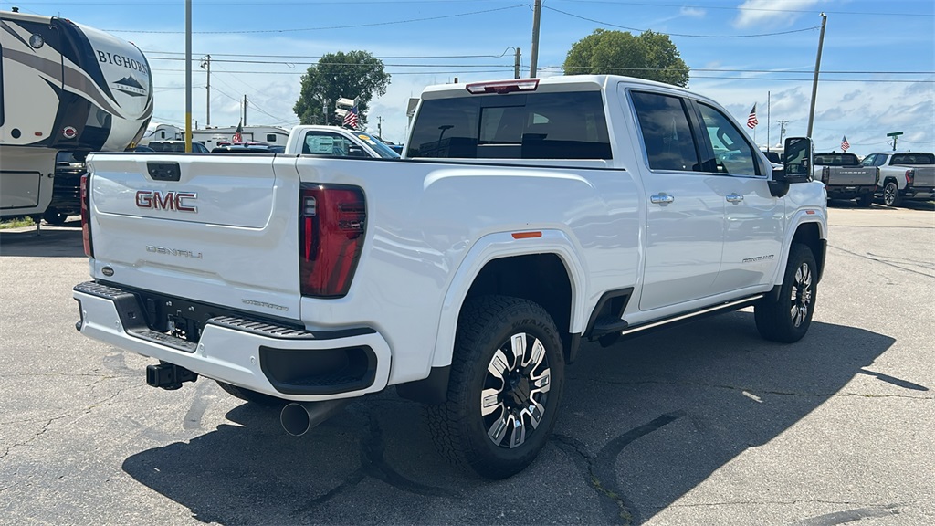 2025 Gmc Sierra 3500 HD Denali photo 3