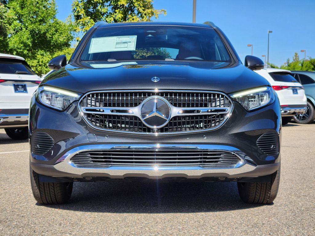 2026 Mercedes Benz GLC 300 4MATIC photo 3