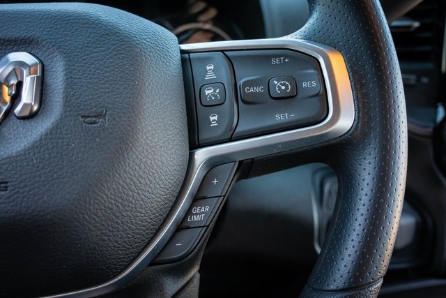 2025 Ram 2500 Tradesman photo 17