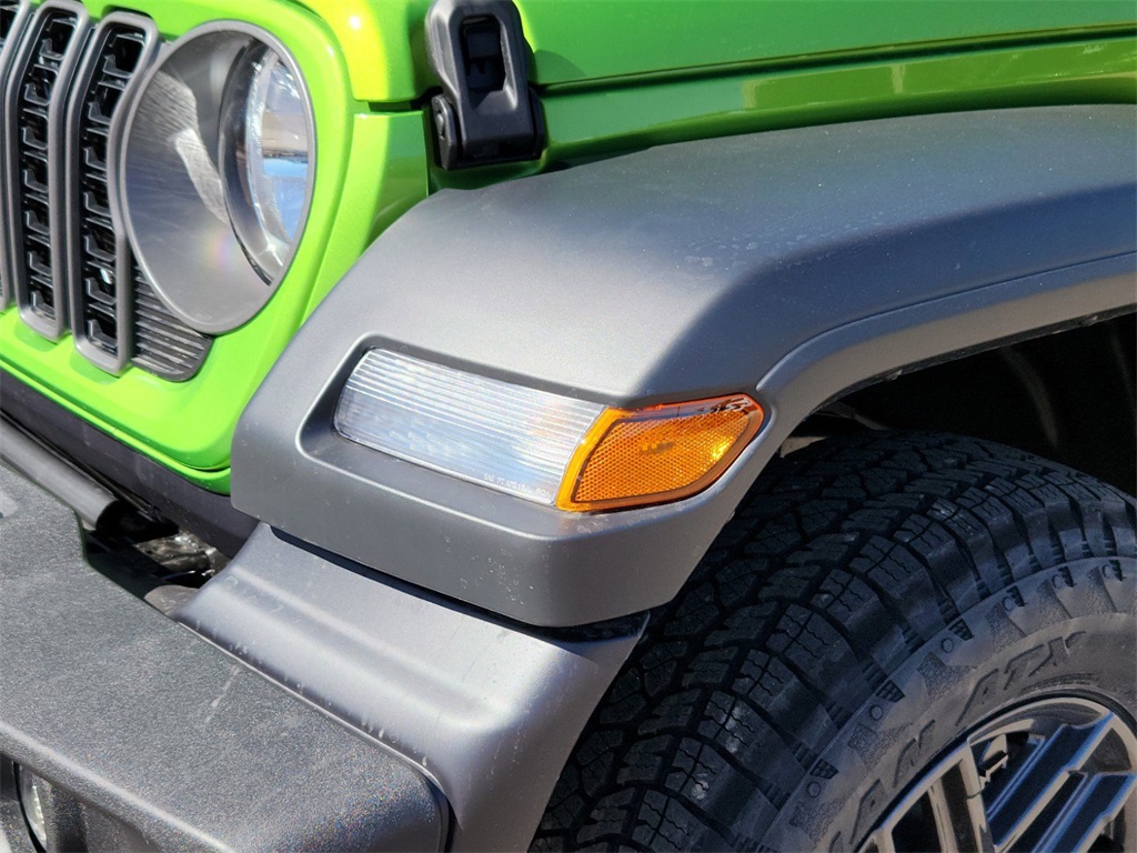 2025 Jeep Wrangler Sport S photo 9
