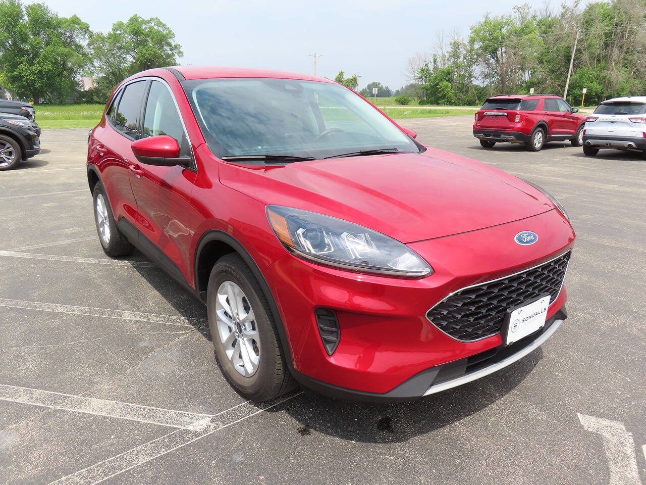 2021 Ford Escape SE photo 3
