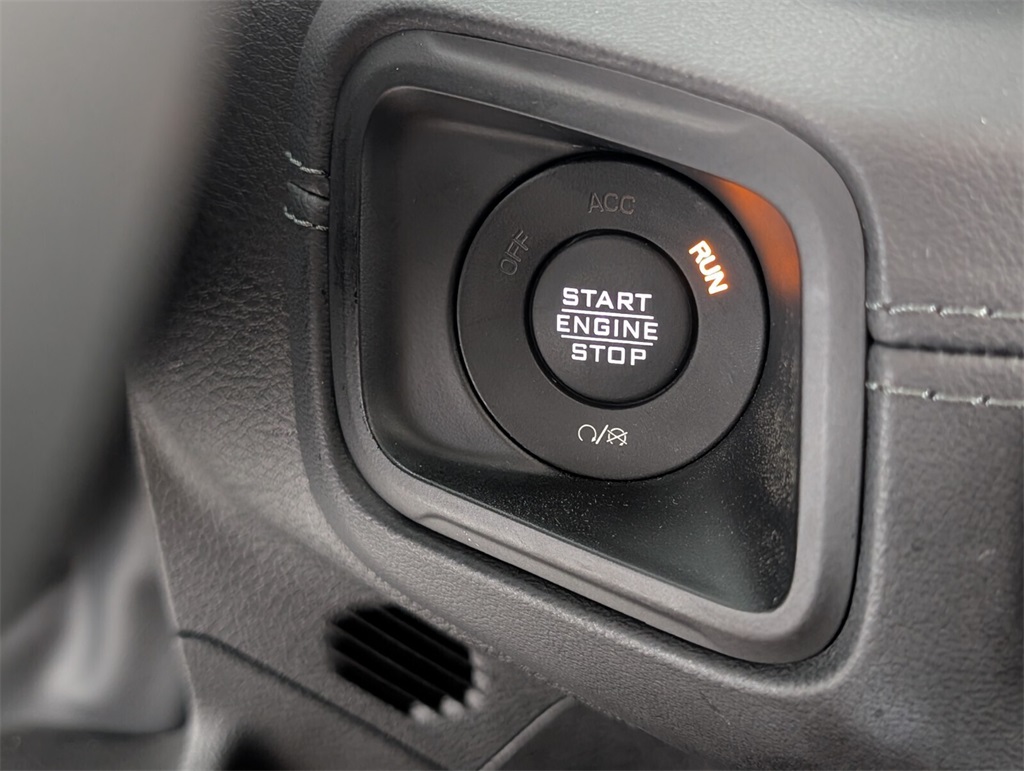 2024 Jeep Wrangler Rubicon photo 15