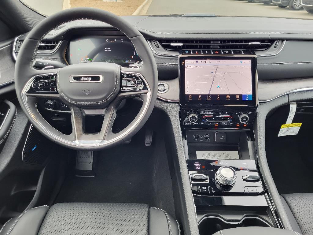 2024 Jeep Cherokee Overland photo 27