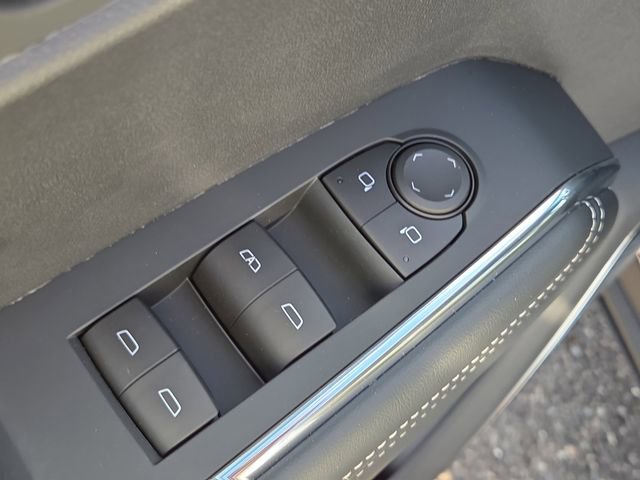 2026 Gmc Acadia Elevation photo 4