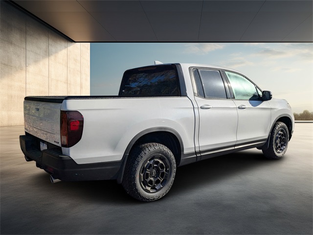 2025 Honda Ridgeline Sport photo 3
