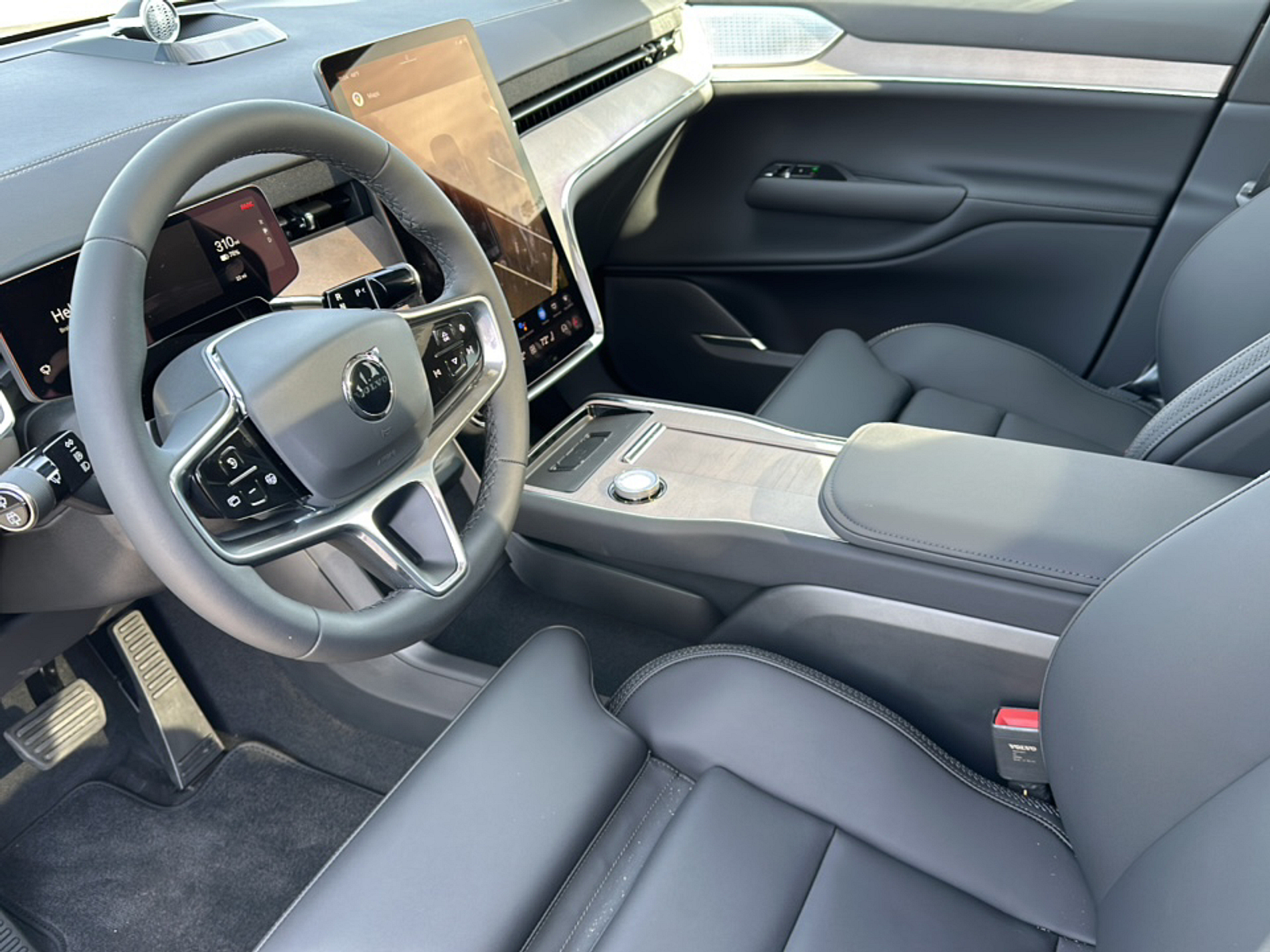 2025 Volvo EX90 Twin Motor Performance Ultra photo 3