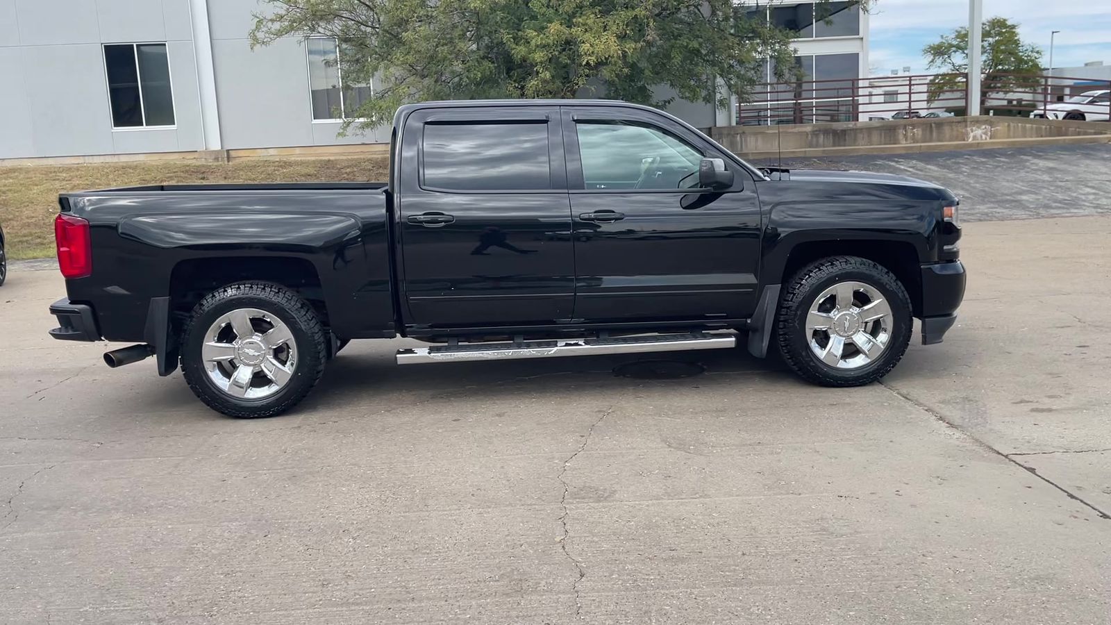 2017 Chevrolet Silverado 1500 LTZ photo 23