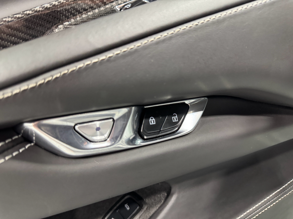 2023 Chevrolet Corvette 3LT photo 18