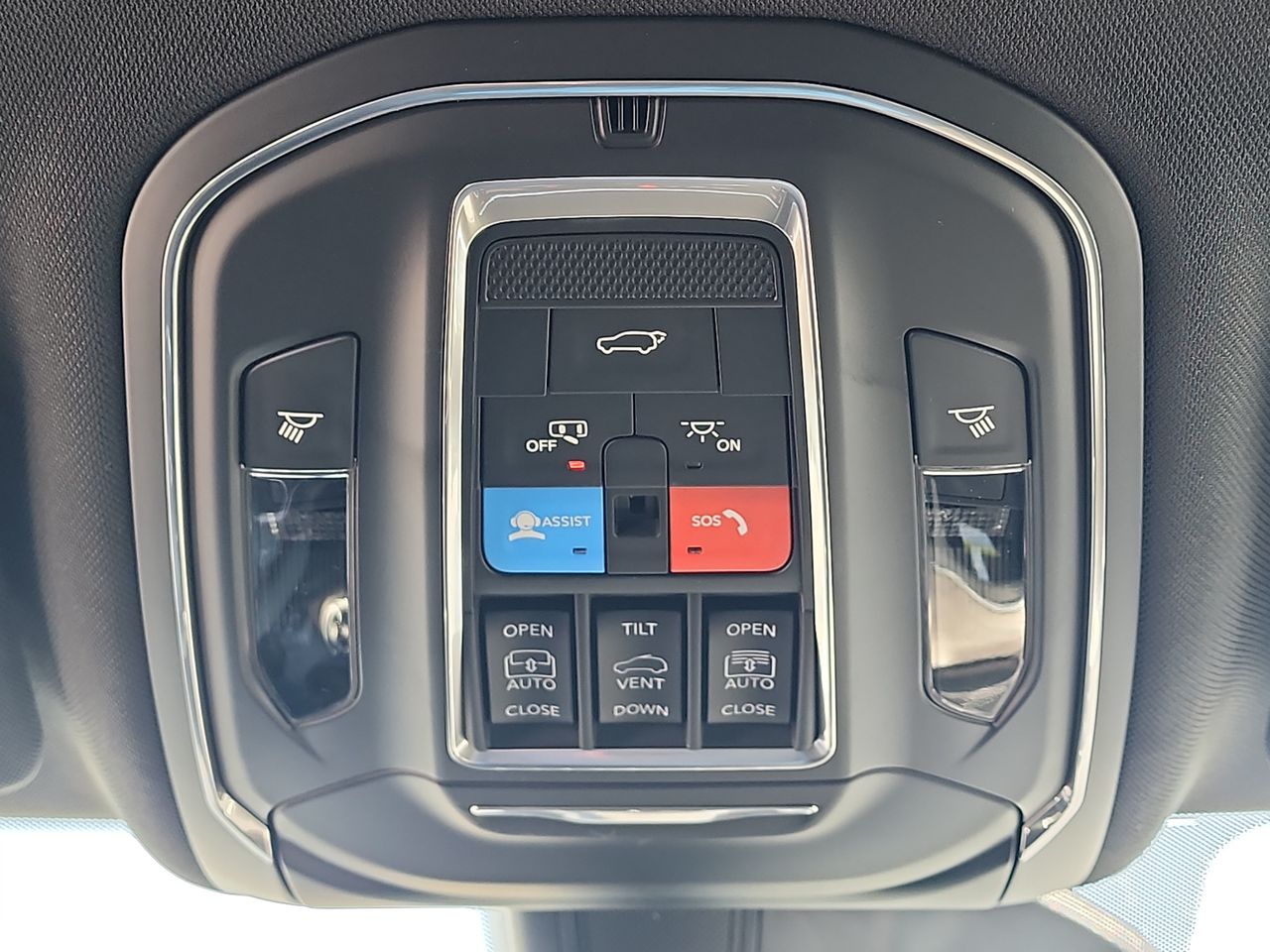 2025 Jeep Grand Cherokee Limited photo 25