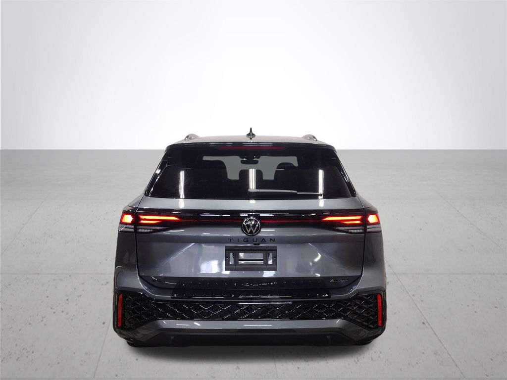 2025 Volkswagen Tiguan SE R-Line Black photo 8