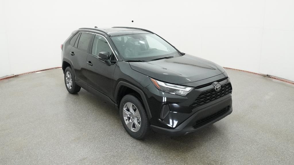 2025 Toyota RAV4 XLE photo 27