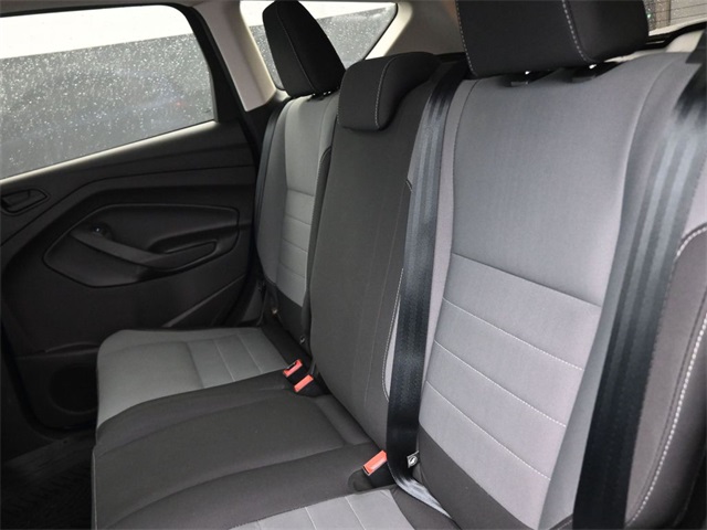 2019 Ford Escape S photo 9