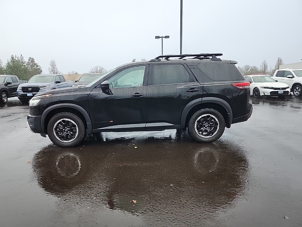 2023 Nissan Pathfinder Rock Creek photo 2