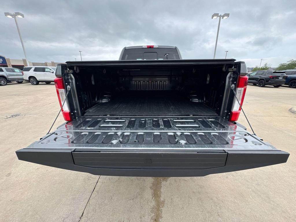 2019 Ford F-250 Lariat photo 23