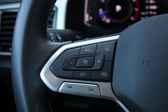 2023 Volkswagen Atlas Cross Sport SEL photo 9