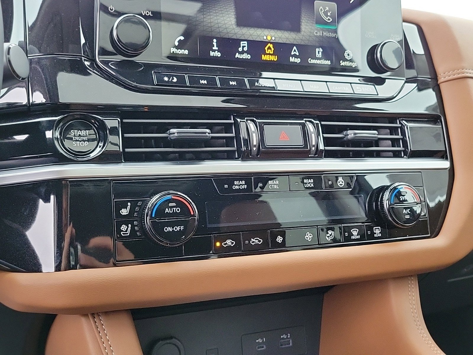 2025 Nissan Pathfinder Platinum photo 25