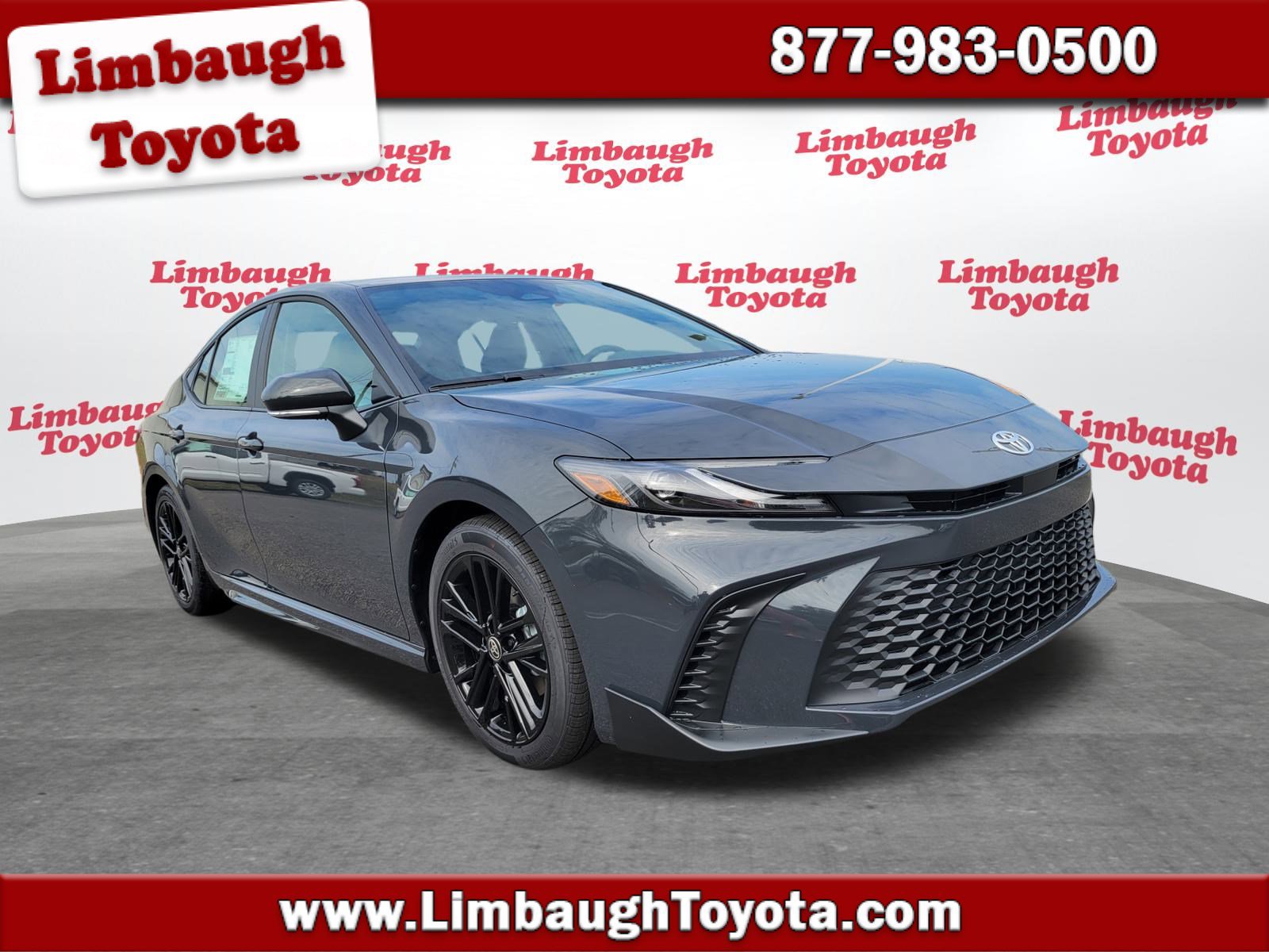 2026 Toyota Camry SE's photo