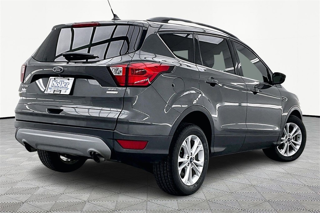 Used 2019 Ford Escape SEL with VIN 1FMCU0HD8KUA54291 for sale in Kansas City