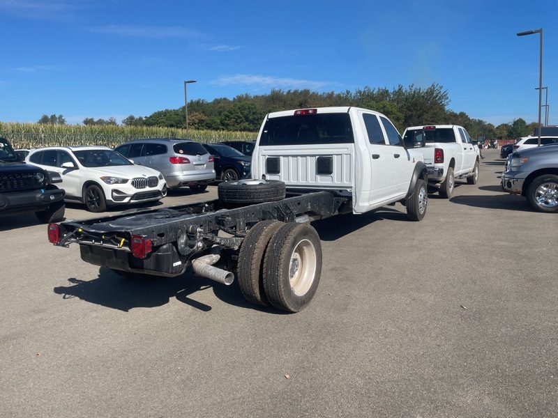 2026 Ram 5500 Tradesman photo 3