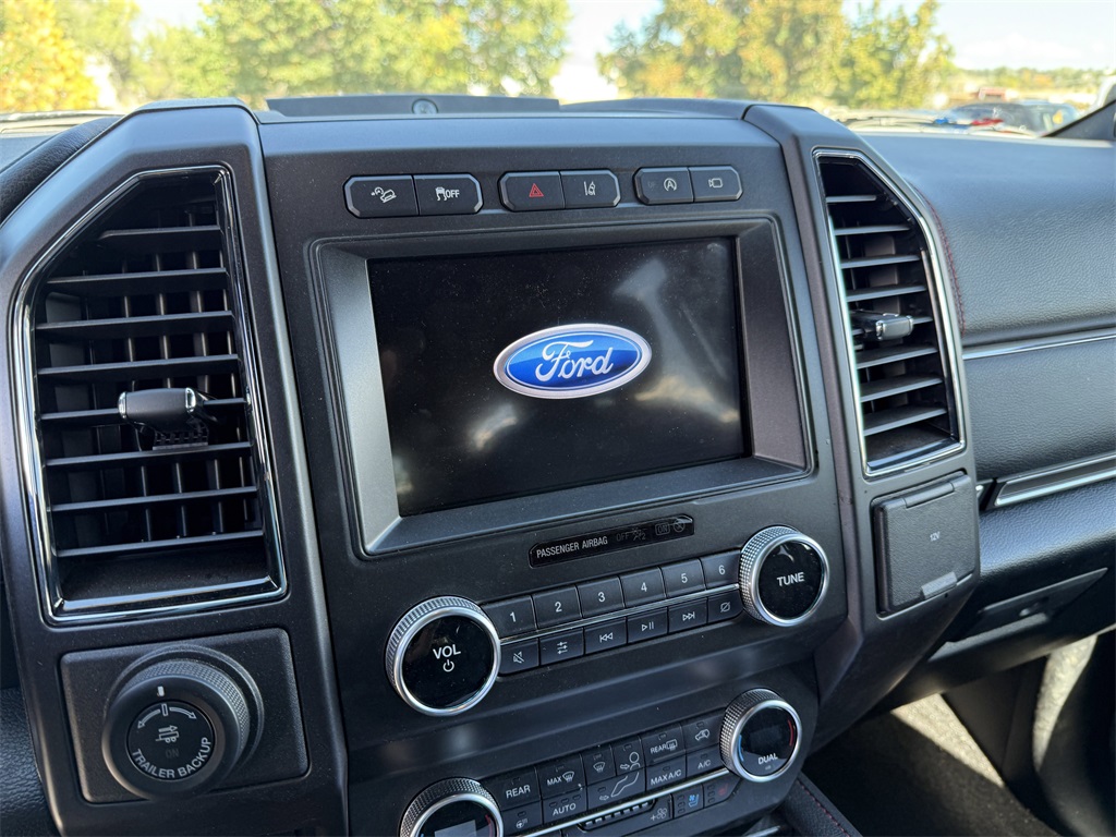 2020 Ford Expedition Limited photo 3