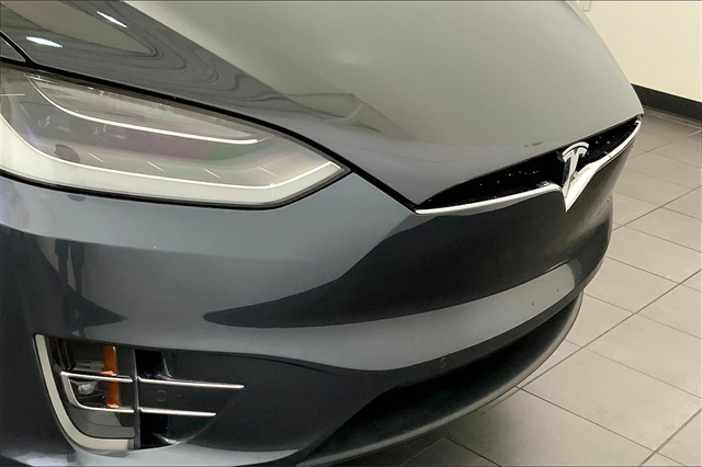2020 Tesla Model X Long Range photo 20