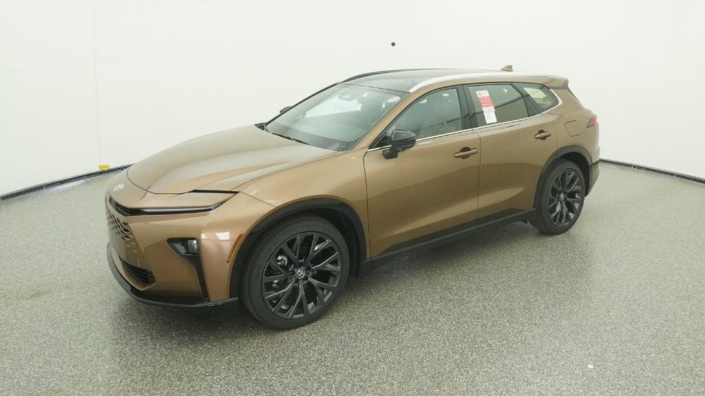 2025 Toyota Crown Signia Limited's photo