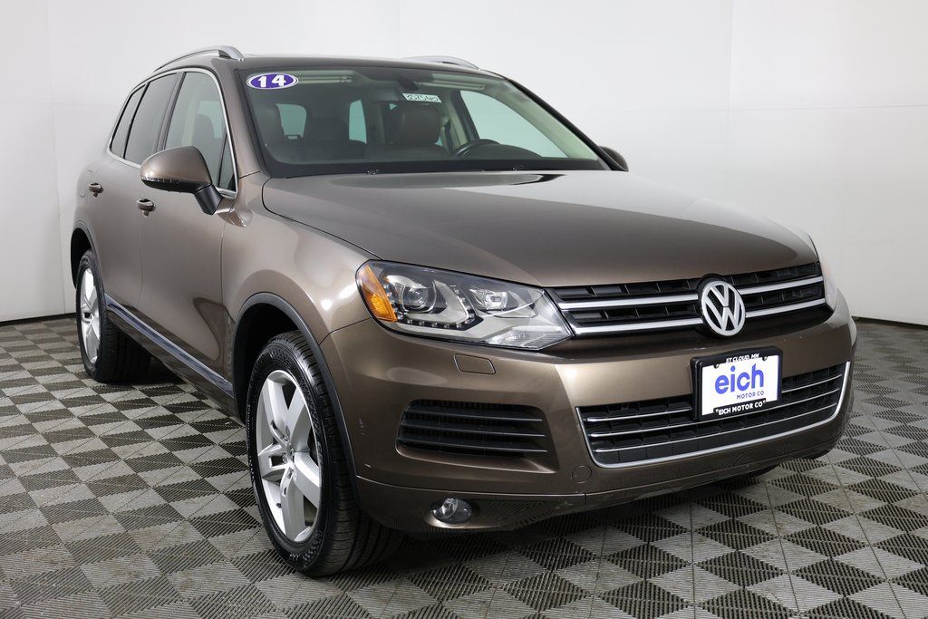 2014 Volkswagen Touareg Sport
