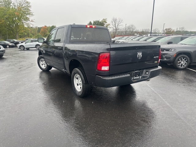 2018 Ram 1500 Tradesman photo 2